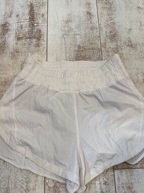 Lululemon Shorts White - Size 8